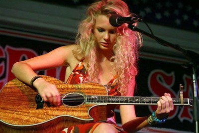 Taylor SWIFT: Тейлор Свифт вернула себе права на свои ранние альбомы