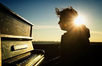 PIANOBOY: Pianoбой, презентовал режиссерскую версию клипа на песню 