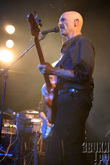 Tony Levin в Б2