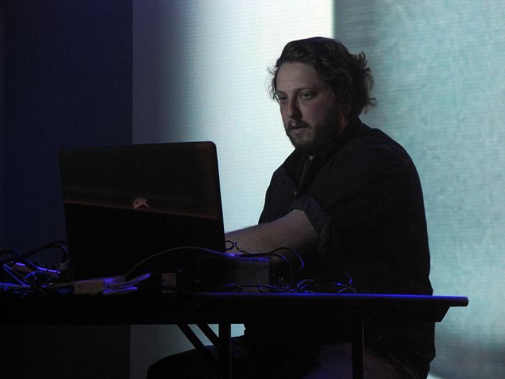 Oneohtrix point never